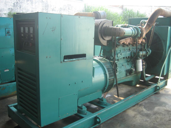 云阳租赁发电机- 发电机碳刷磨损的原因是什么