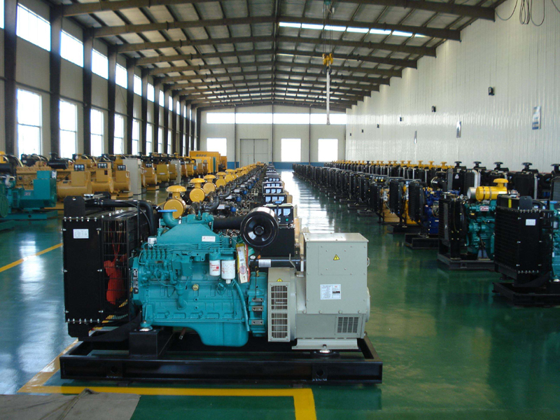 云阳租赁发电机-柴油发电机组冒蓝烟、冒黑烟、冒白烟故障分析