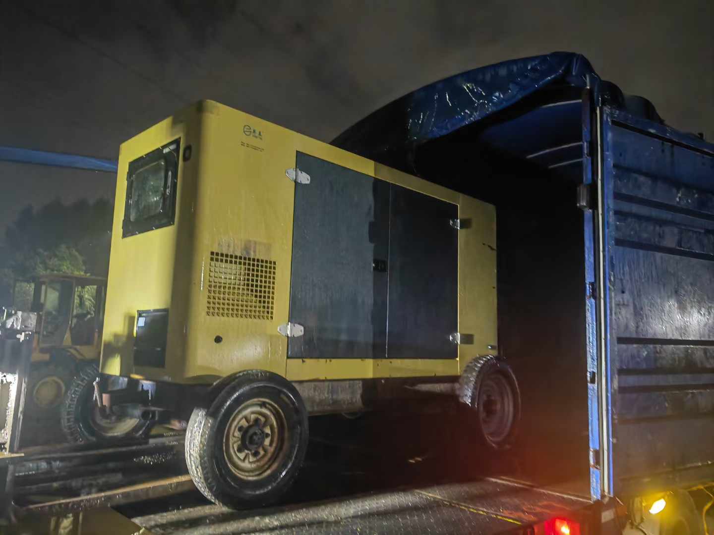 云阳如何根据负载特性选择合适的柴油发电机？