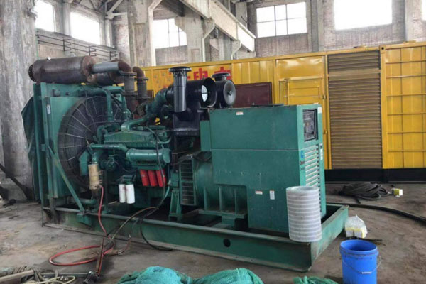 云阳发电机组的空气滤清器应该如何保养？