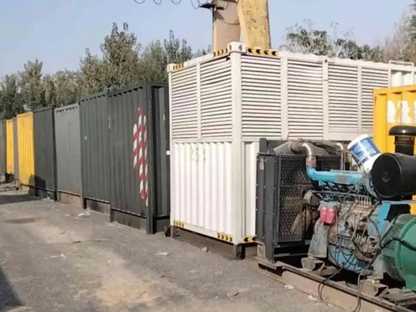 云阳200KW柴油发电机机组每小时油耗是多少？